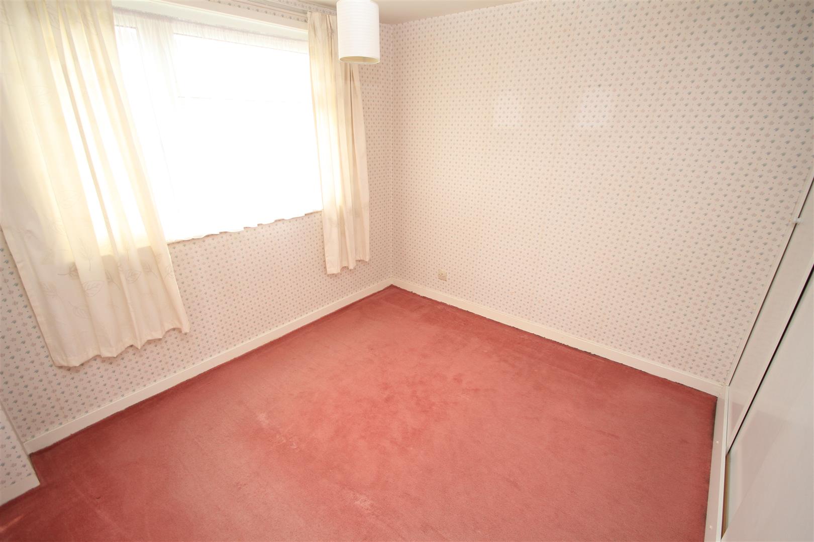 Sunningdale, Fairweather Green BD8 Sugdens Estate Agent